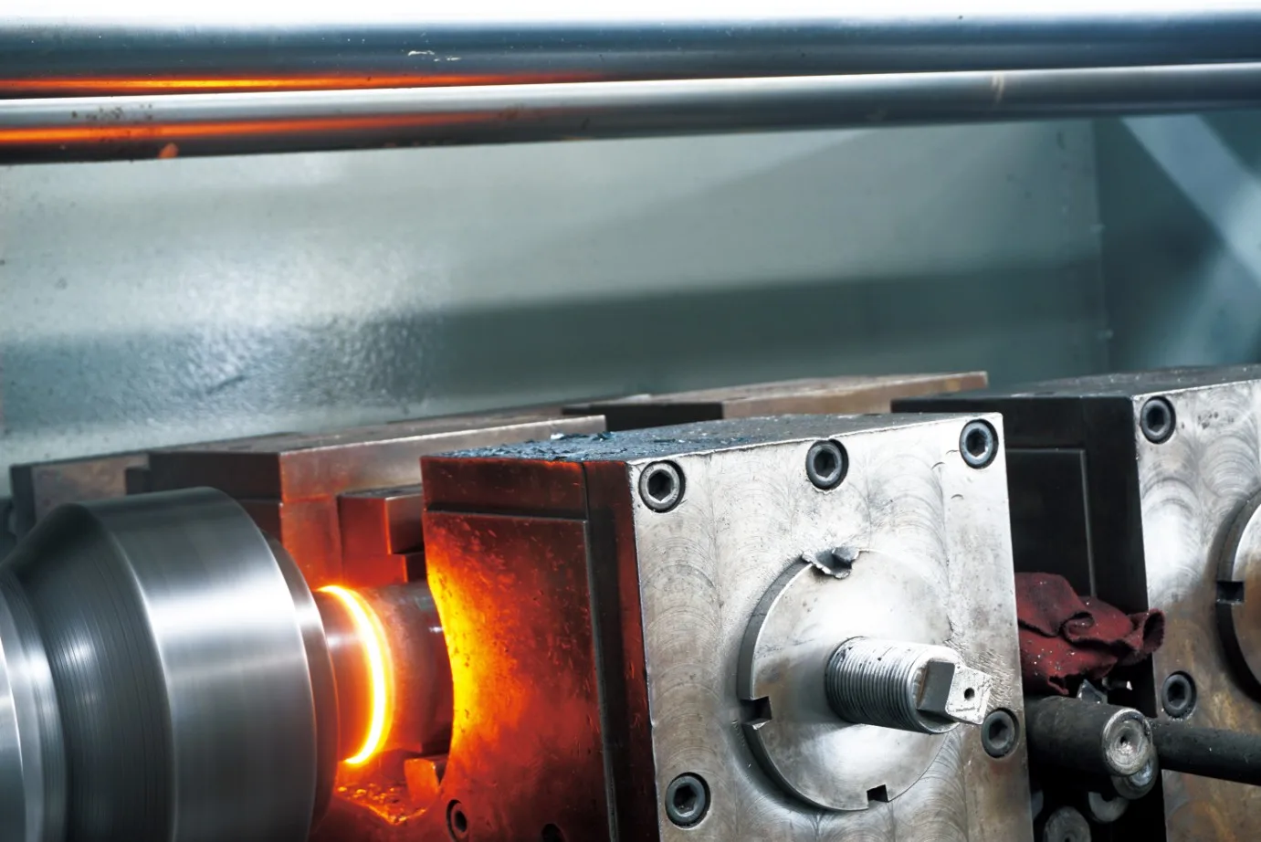 HCIC-Hydraulikzylinder: 4-Kern-Typen und kundenspezifische Lösungen