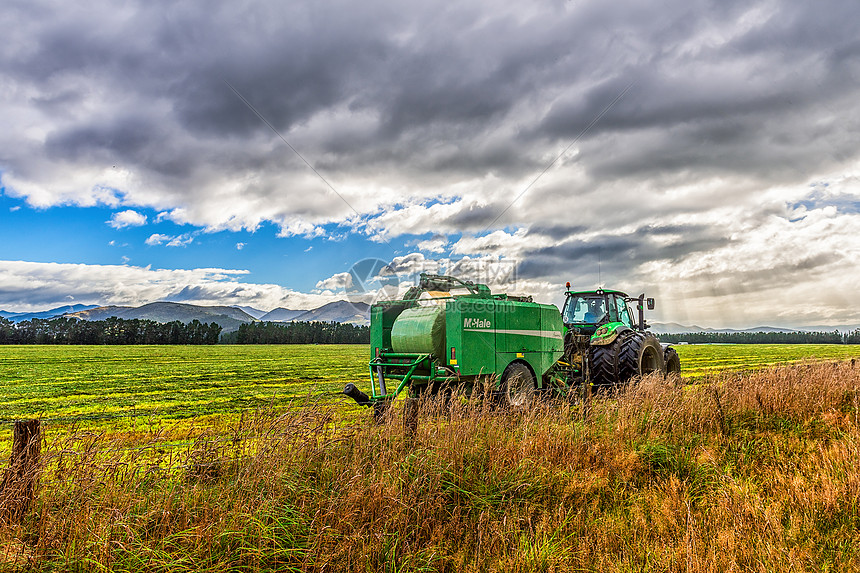 Mehrstufige Teleskop-Hydraulikzylinder von HCIC: Ein Muss für kleine landwirtschaftliche Anhänger in diesem Frühjahr