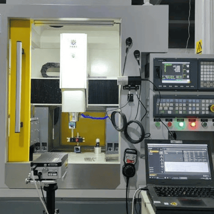 4-Achsen-CNC-Holzdrehmaschine